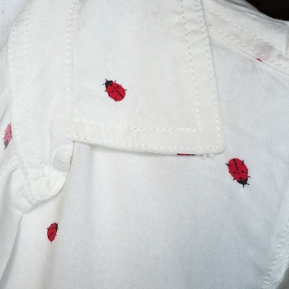 BeachLunchLounge White with Ladybugs Boyfriend Button Down Long Sleeve Shirt M - Picture 10 of 16